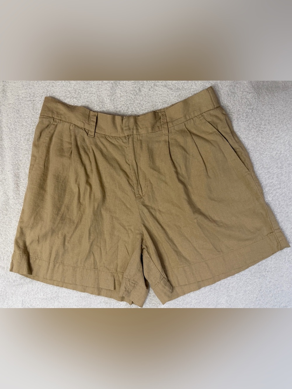 Express Stylist High-Waisted Linen Blend Pleated Trouser Shorts Khaki Neutral